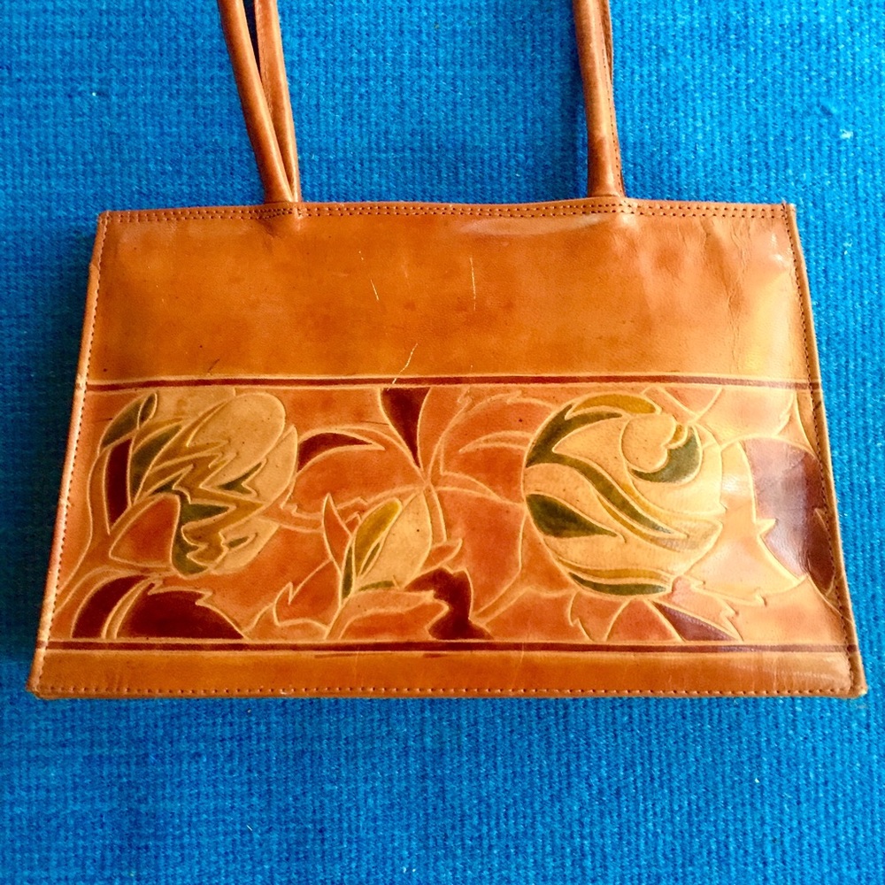 Embossed Print Leather Handbag - Picture 3 of 4